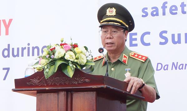 Gần 1.000 CSGT ra quân đảm bảo TTATGT phục vụ APEC 2017